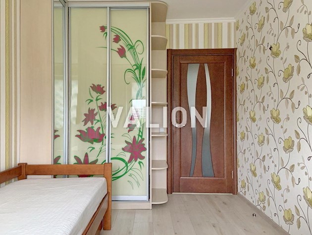 Продажа 3-комнатной квартиры Березняки пр-т Тычины 26 Днепровский район, без комиссии