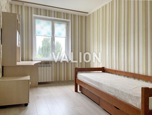 Продажа 3-комнатной квартиры Березняки пр-т Тычины 26 Днепровский район, без комиссии