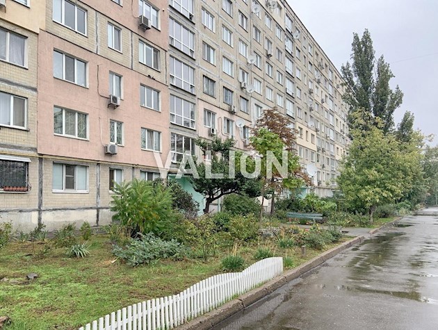 Продажа 3-комнатной квартиры Березняки пр-т Тычины 26 Днепровский район, без комиссии