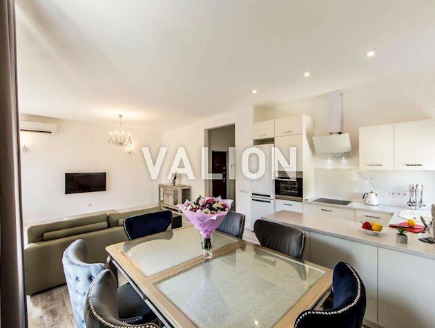 Продам элитную 2к квартиру в Центре Киева, Протасов Яр, пер. Докучаевский 8, ЖК Royal Hill