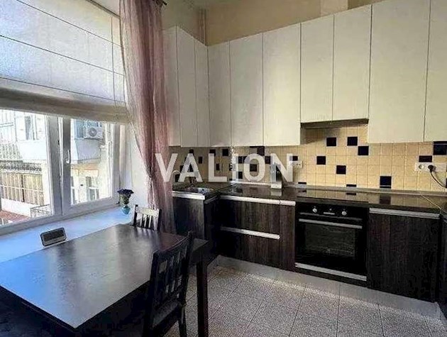 Продаж 2-кімнатної квартири по вул. Січових Стрільців (Артема), 40