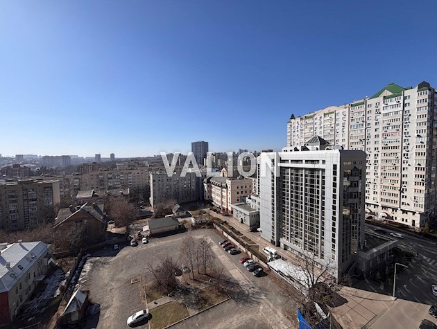 Продам 3-4 комн. квартиру ул. Василия Тютюнника, 39 ЖК TRIIINITY