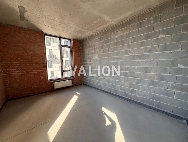 Продам 3-4 комн. квартиру ул. Василия Тютюнника, 39 ЖК TRIIINITY