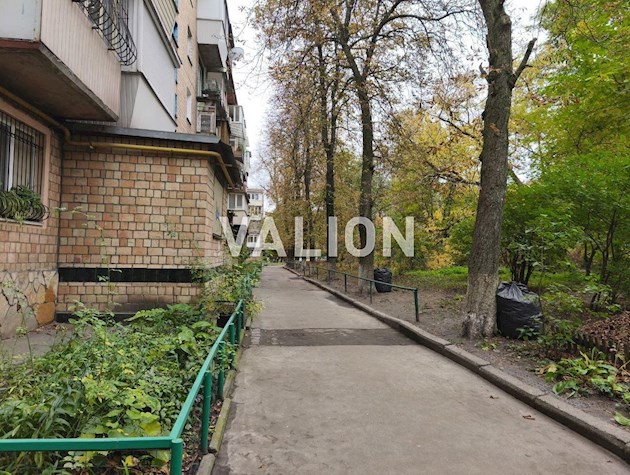 Продаж без% 1к квартири м. Дорогожичи, вул. Дорогожицька, 16а