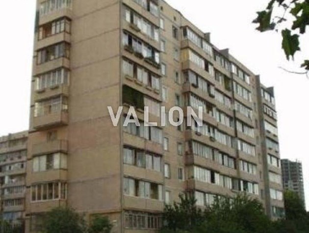 Продажа 3-к квартиры проспект Романа Шухевича 10