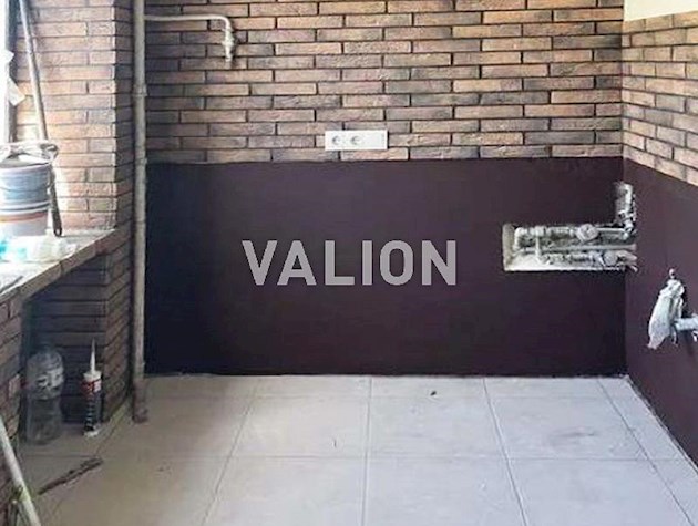 Продается 1-комнатная квартира-студия в центре Киева, по бульв. Леси Украинки, 9, Печерск