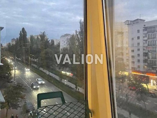 Продается 1-комнатная квартира-студия в центре Киева, по бульв. Леси Украинки, 9, Печерск