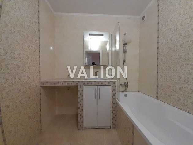 Продажа 3-комнатной квартиры с ремонтом ЖК Кристер Град