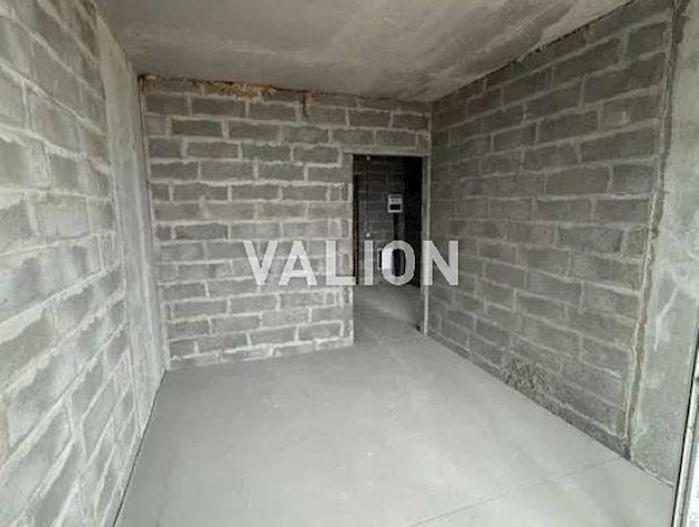 Продажа 1-к квартиры ул. Александра Олеся 9а