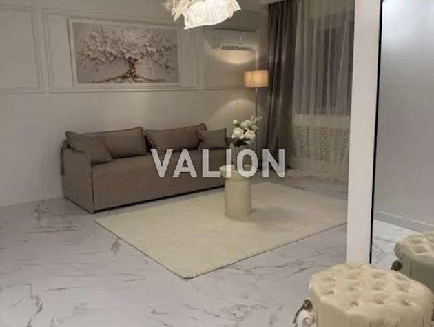 Продается 1 кім.квартира-студія пр-т. Берестейский, 7б