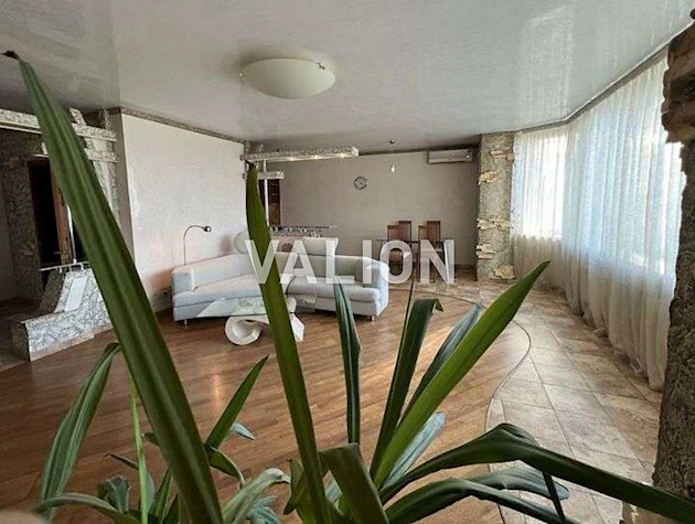 Продажа 2-комнатной квартиры по просп.Тычины Павла, 2