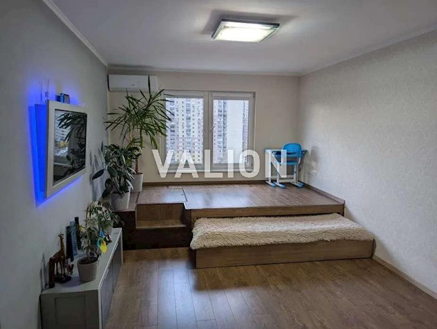 Продажа 1-к квартира ул. Закревского 101