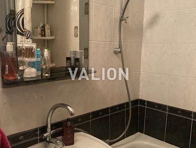 Продажа 2-комнатной квартиры просп. Королева, 12.