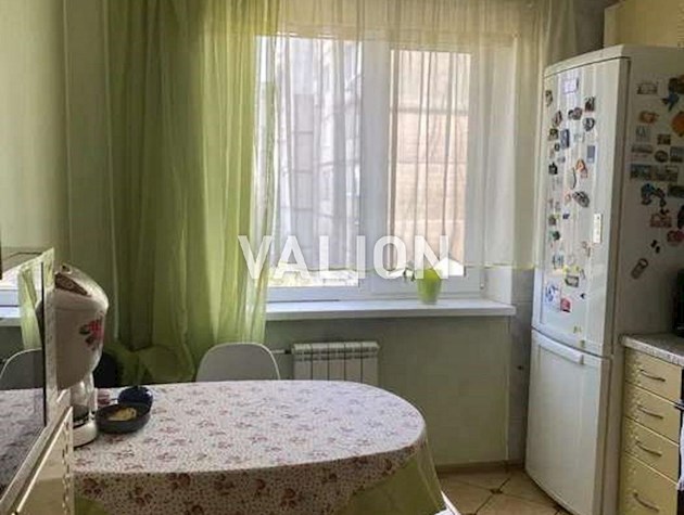 Продажа 2-комнатной квартиры просп. Королева, 12.