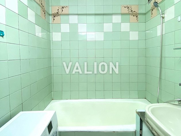 Продажа. Без комиссии. 3-к.кв, пр-т Королева 14, Борщаговка.