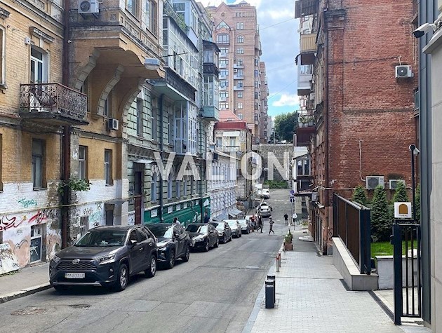 Продаж. Без комісії. 3-кім квартира в центрі Києва. пров. Михайлівський 17