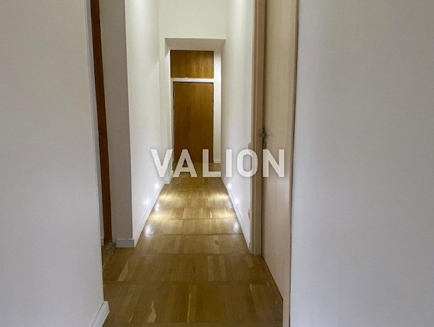 Продаж. Без комісії. 3-кім квартира в центрі Києва. пров. Михайлівський 17