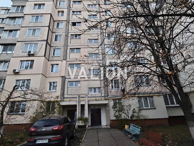 Продам трехкомнатную квартиру, Южная Борщаговка, проспект Академика Королева 8.