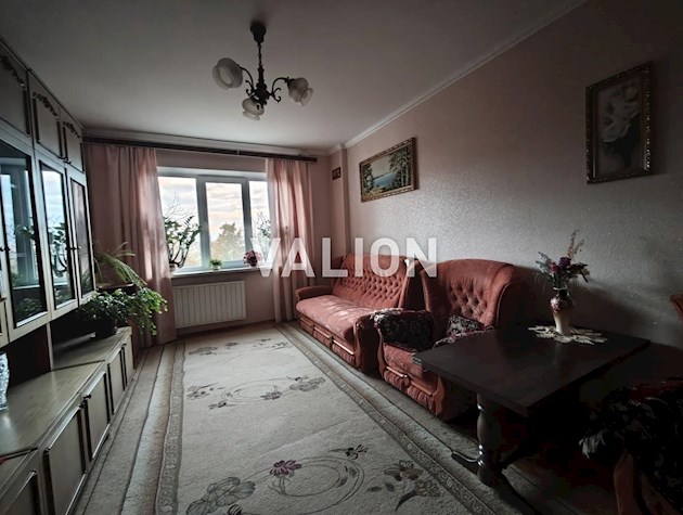 Продам трехкомнатную квартиру, Южная Борщаговка, проспект Академика Королева 8.