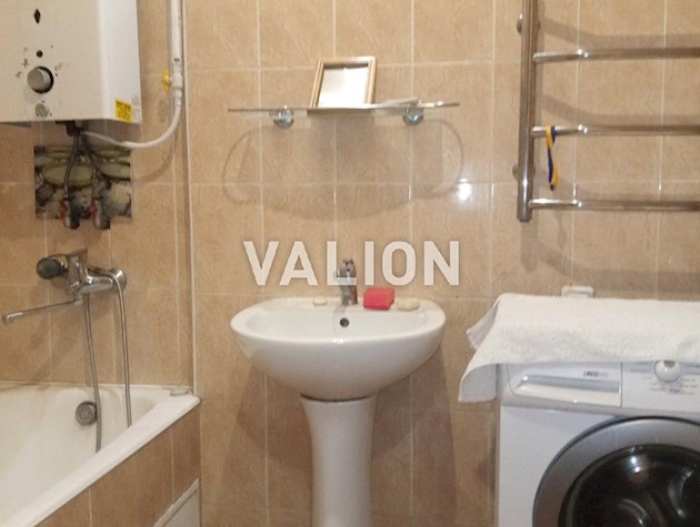 Продам 1 комнатную квартиру. Лобановского 41