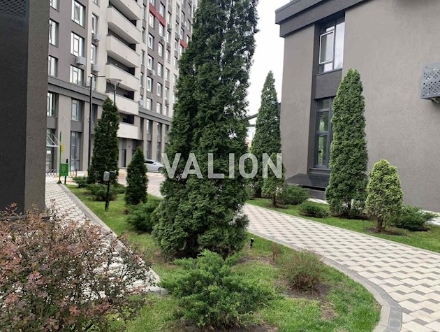 Продам 2 х комнатную квартиру ЖК Современный квартал Соломенский район