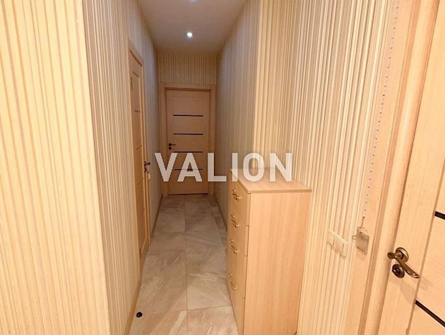 Продается 1-комнатная квартира с авторским ремонтом улица Анны Ахматовой, 30 возле метро Позняки