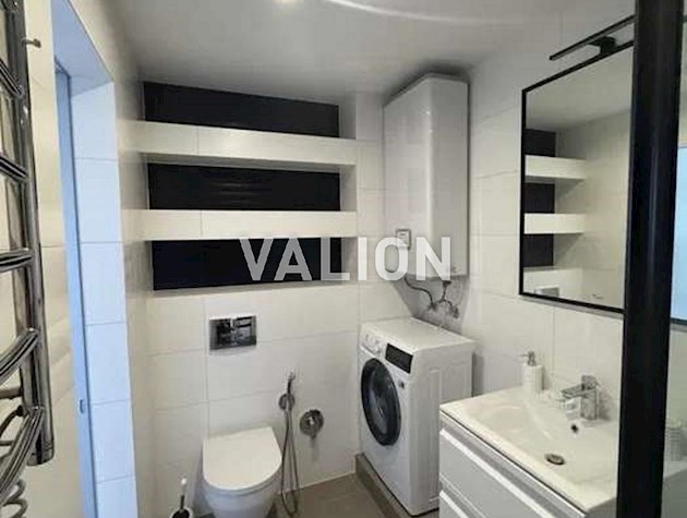 Продажа 2-комнатной квартиры по ул.Липковского (Урицкого), 33а ЖК бизнес-класса Adamant