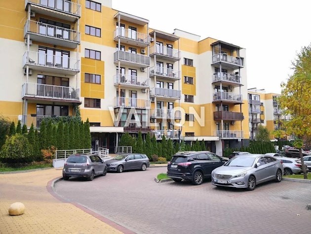 Продаж 4-к квартири вул. Івана Кавалерідзе 9