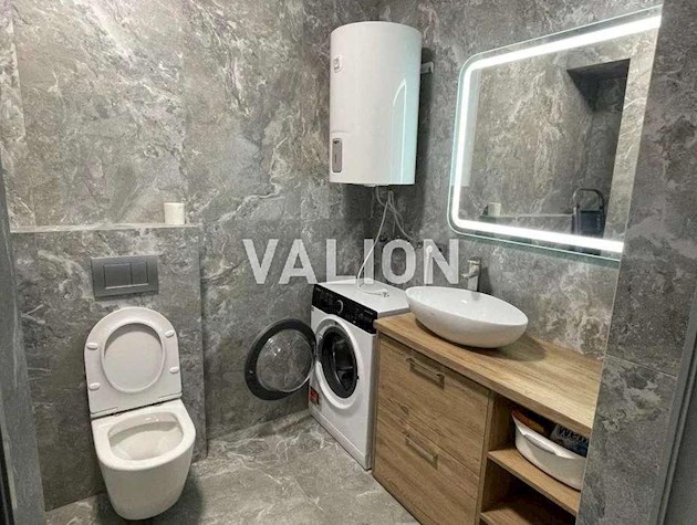 Продаж 1-к квартири Дніпровська набережна 15є