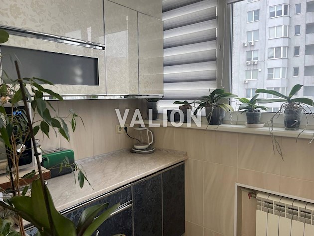 Продается 1к квартира 49 м2 вул. Закревского, 95