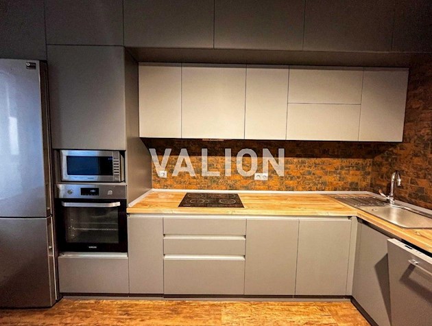 Продажа: 2 к.кв. с хорошим ремонтом ЖК Патриотика метро Осокорки, Позняки, Дарницкий район.