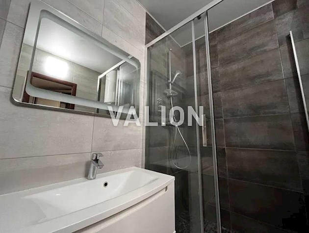 Продажа: 2 к.кв. с хорошим ремонтом ЖК Патриотика метро Осокорки, Позняки, Дарницкий район.