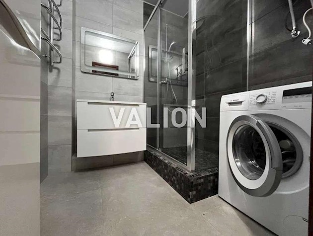 Продажа: 2 к.кв. с хорошим ремонтом ЖК Патриотика метро Осокорки, Позняки, Дарницкий район.