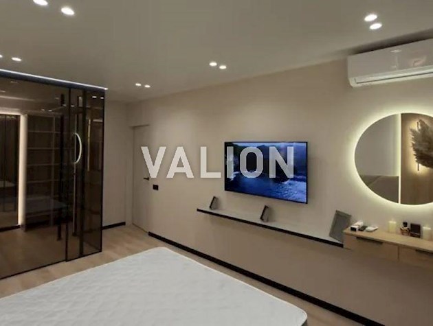 Продажа 2-к квартиры ул. Михаила Максимовича 26д