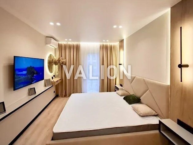 Продажа 2-к квартиры ул. Михаила Максимовича 26д