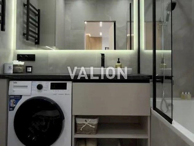 Продажа 2-к квартиры ул. Михаила Максимовича 26д