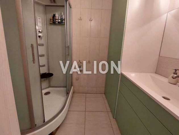 Продаж 2-к квартири вул. Центральна 21а