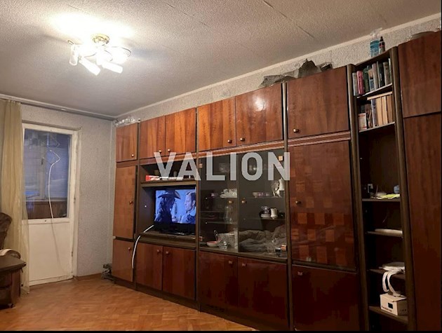 Продажа 3 ком квартира под ремонт, Оболонская набережная, ул. Приречная, 17