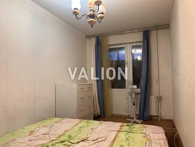 Продажа 3 ком квартира под ремонт, Оболонская набережная, ул. Приречная, 17