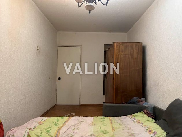 Продажа 3 ком квартира под ремонт, Оболонская набережная, ул. Приречная, 17