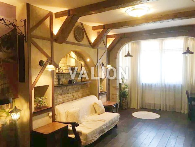 Продам 1к квартиру, Центр Киева, авторский ремонт, ул. Дмитриевская 80