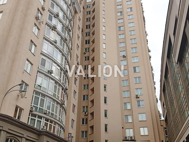 Продам 1к квартиру, Центр Киева, авторский ремонт, ул. Дмитриевская 80