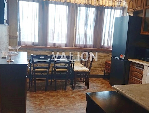 Продам 1к квартиру, Центр Киева, авторский ремонт, ул. Дмитриевская 80