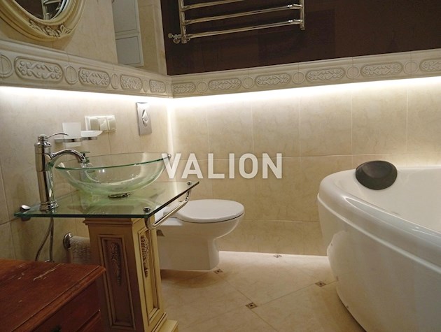 Продам 1к квартиру, Центр Киева, авторский ремонт, ул. Дмитриевская 80