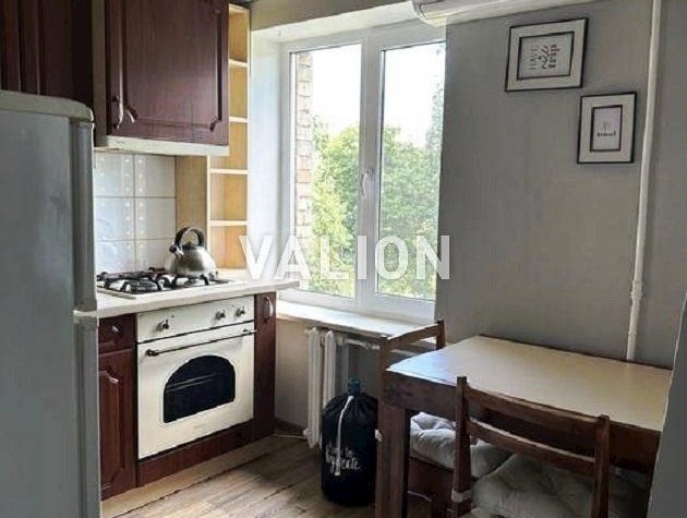 Продаю 1-кімнатної квартири з ремонтом вул.Донецька, 57. Солом’янський район