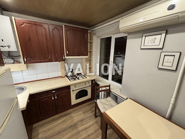 Продаю 1-кімнатної квартири з ремонтом вул.Донецька, 57. Солом’янський район