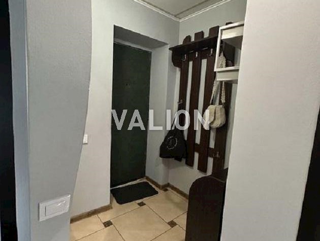 Продаю 1-кімнатної квартири з ремонтом вул.Донецька, 57. Солом’янський район