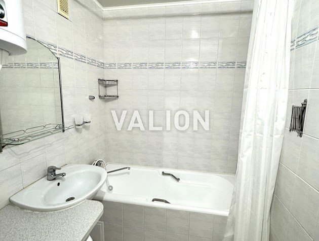 Продам 2-комнатную квартиру по ул. Новаторов 22А, Старая Дарница, Дарницкий Вокзал, Соцгород, Дарницкая площадь, Днепровский район