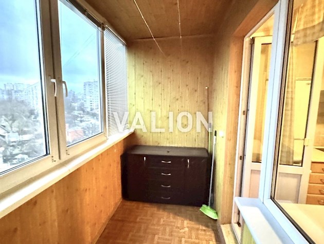 Продам 2-комнатную квартиру по ул. Новаторов 22А, Старая Дарница, Дарницкий Вокзал, Соцгород, Дарницкая площадь, Днепровский район