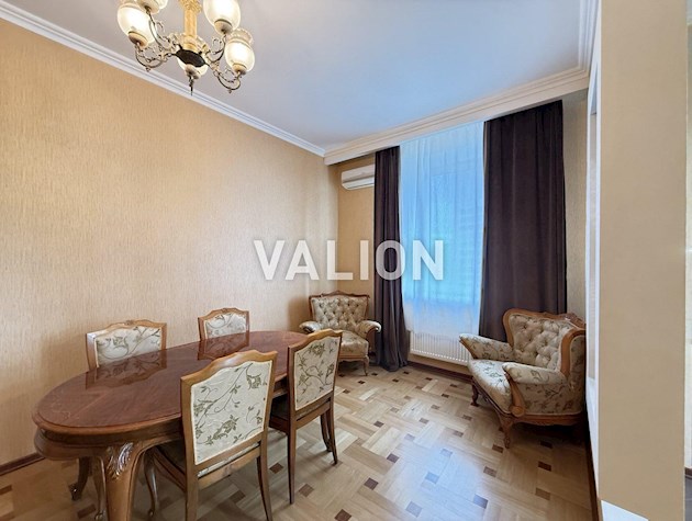 Продаж квартири вул. Коновальця 32г